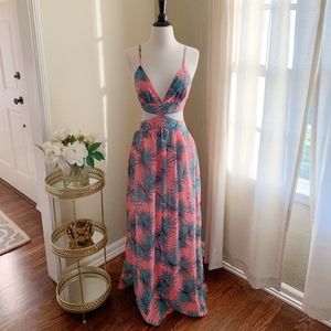 NWT Boohoo Harriet Tropical Leaf Cut Out Maxi Sm